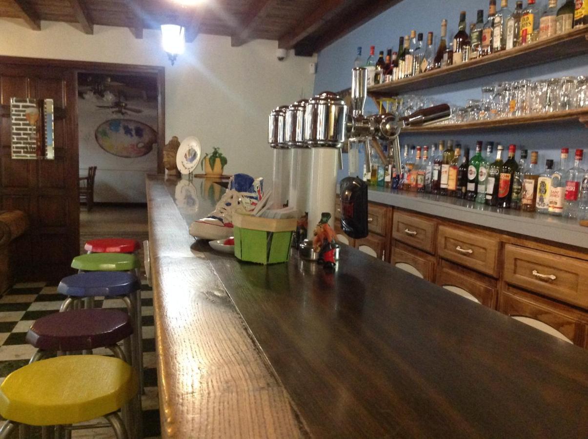 Fauquembergues Auberge De L'Arc En Ciel מראה חיצוני תמונה