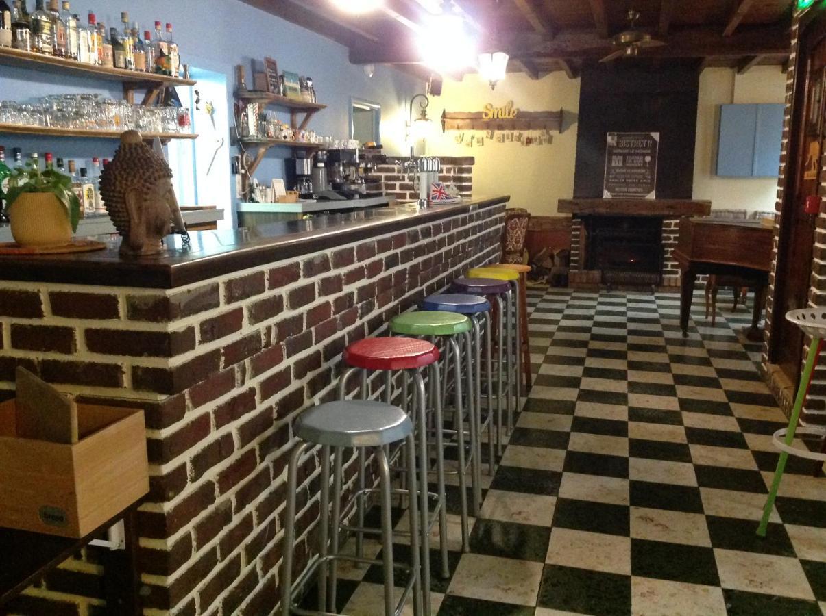 Fauquembergues Auberge De L'Arc En Ciel מראה חיצוני תמונה
